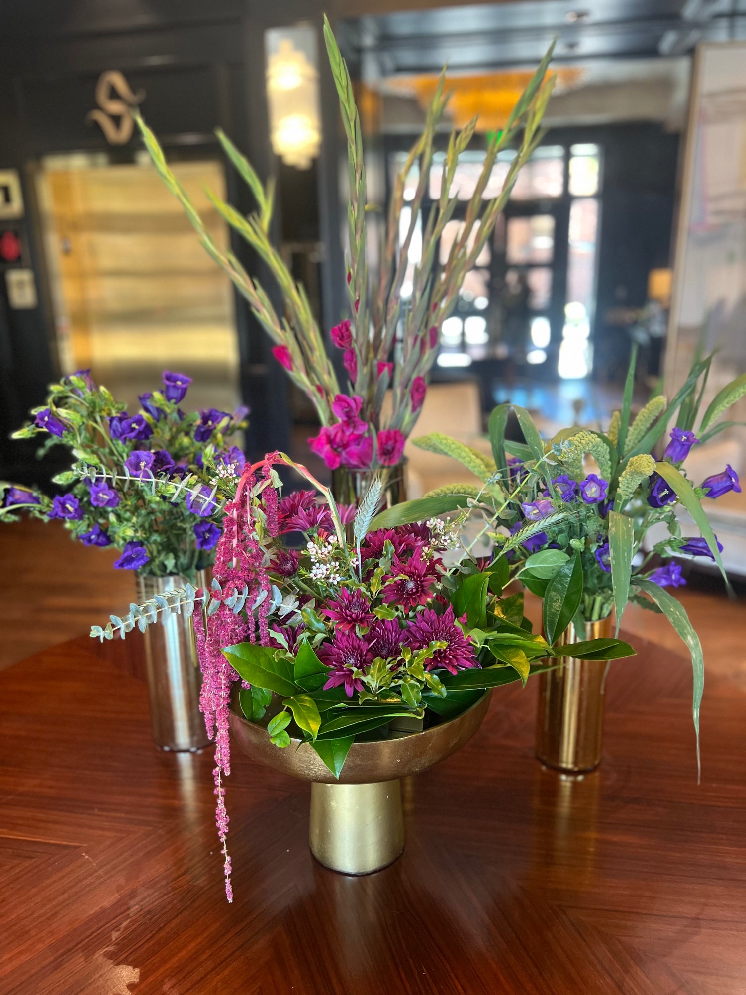 Lobby florals for Spectator Hotel Charleston. Charleston Hotel florist.