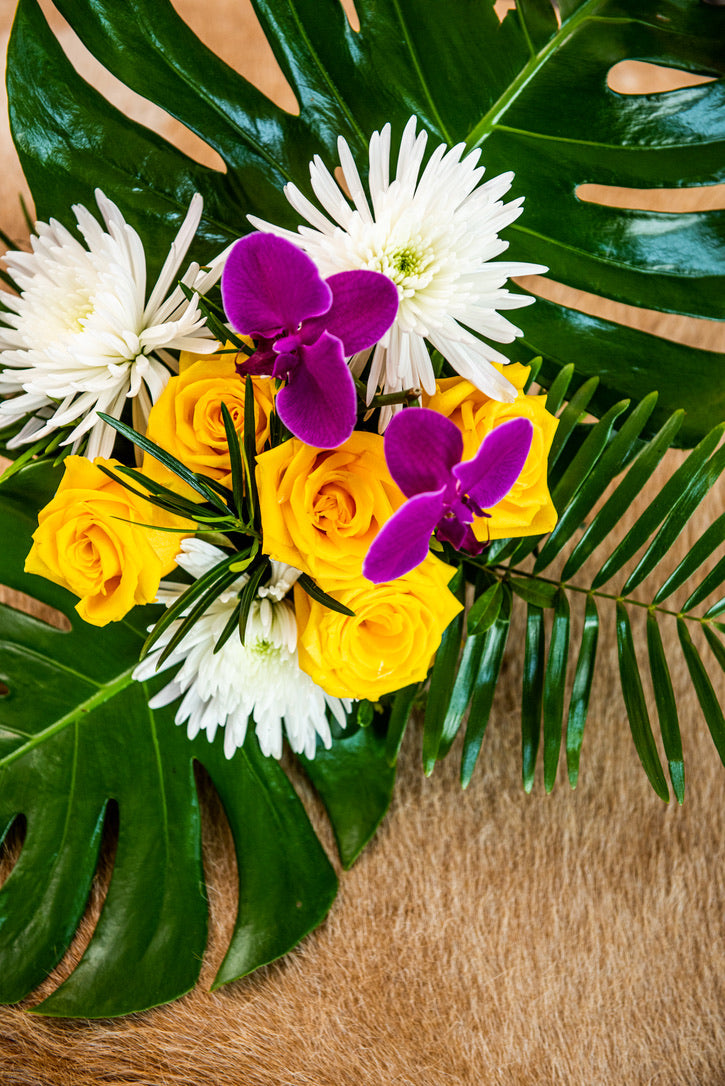 Tropical event florals.  Yacht florals Charleston