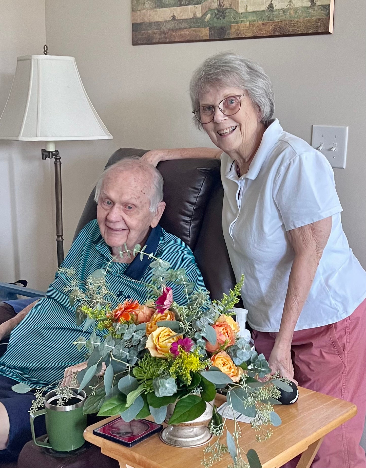 Monthly flowers for parents in assisted living. Gift for parents in assisted living in Mt Pleasant. Monthly flowers in Charleston, SC. Flowers for assisted living resident. Flowers for mother. 