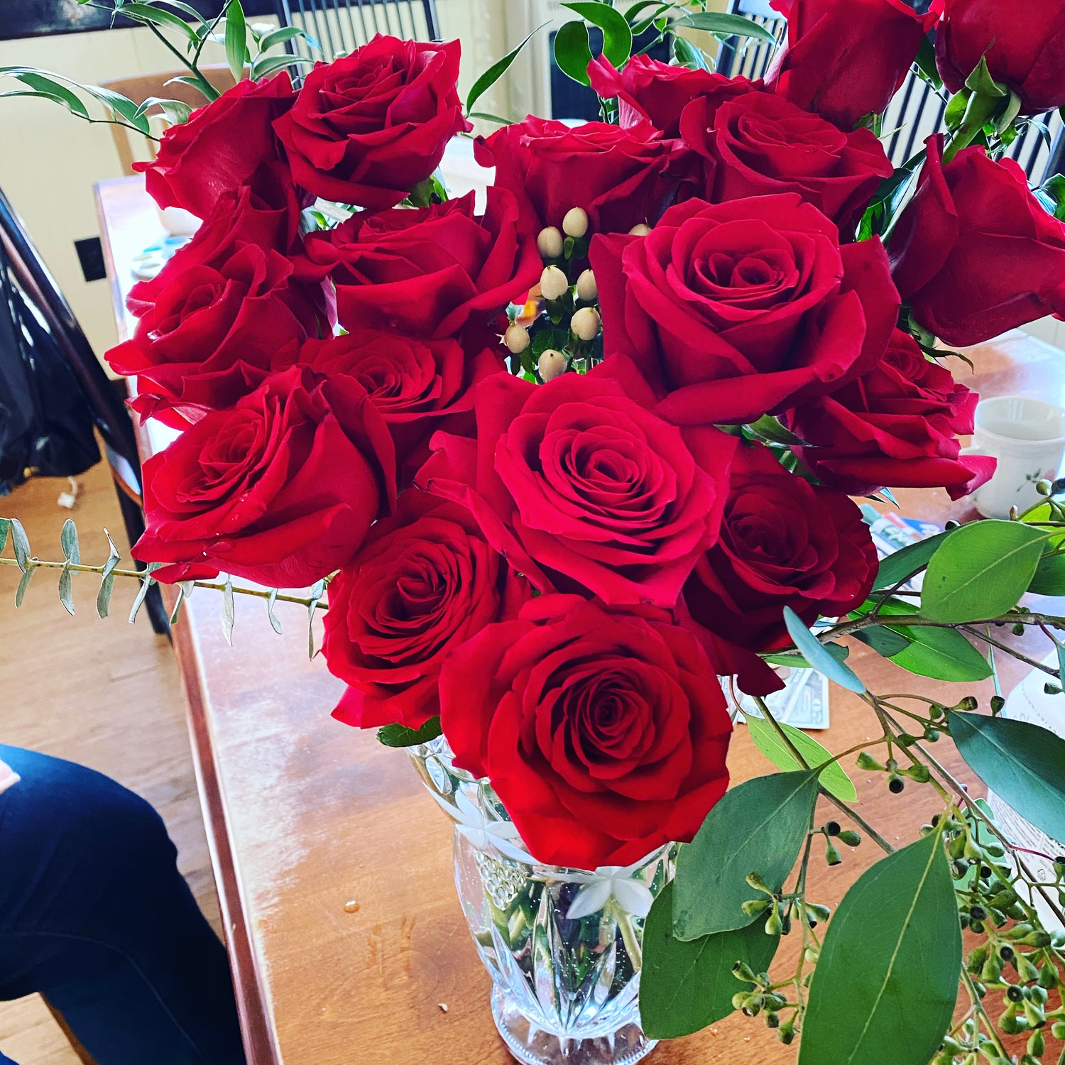 Red rose arrangement. Red roses.  2 dozen red roses. Anniversary roses. Birthday roses.